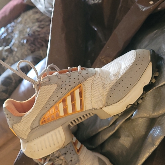 Adidas Ladies GOLF SHOES, Climacool, Size 7 white,  Gray and orange trim - Picture 5 of 9